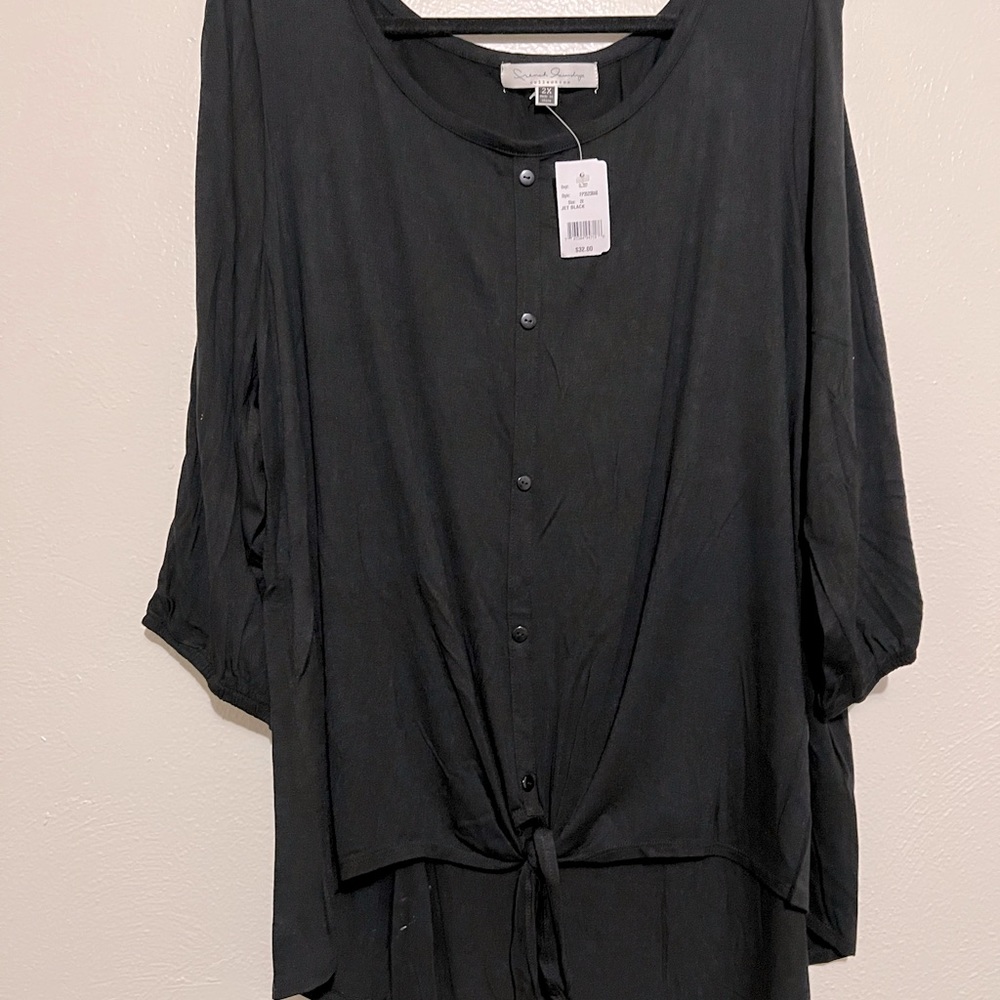 Black open sleeve top size 3x